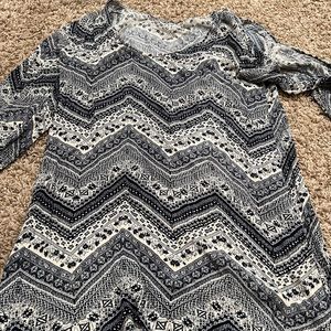 Blue long sleeve, cut out in sleeve